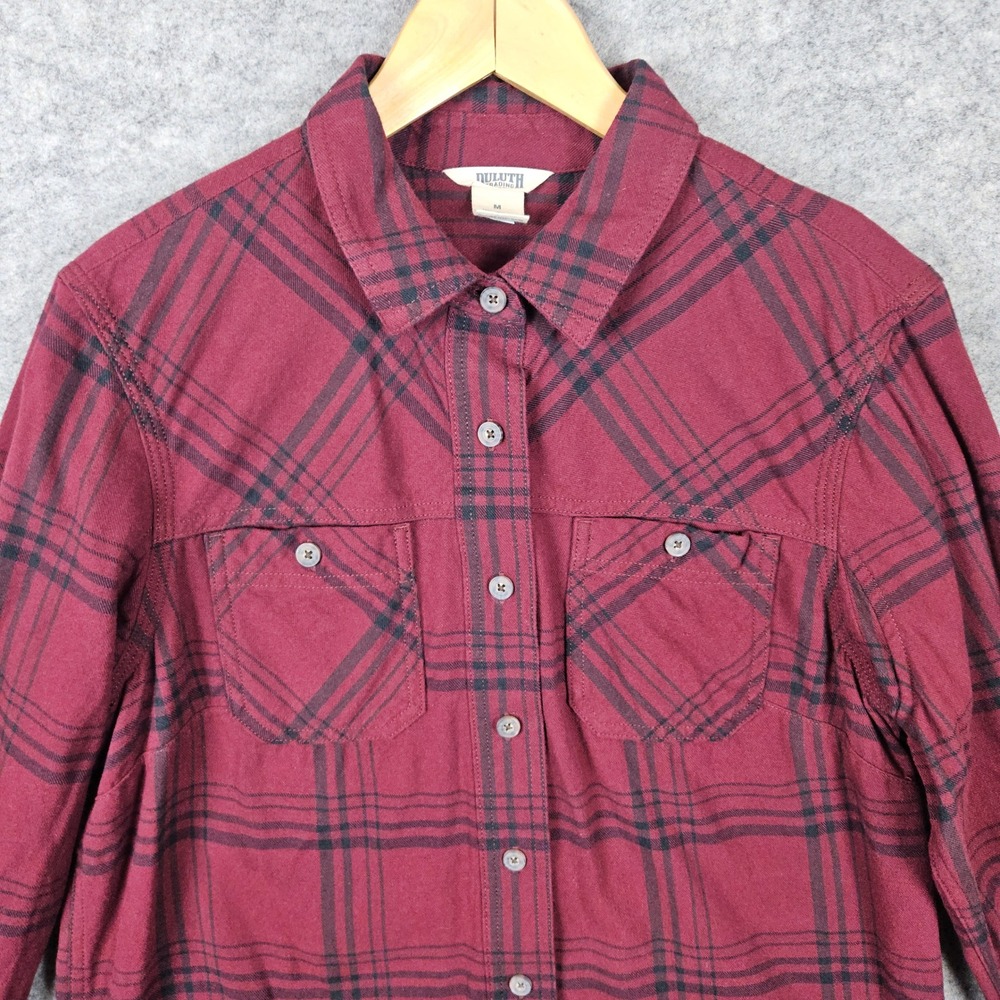 Duluth Trading Women's Red Plaid Button Up Shirt Size M Flannel Roll Tab Sleeves - Picture 3 of 11